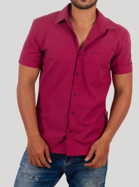 Red checkered short sleeve shirt